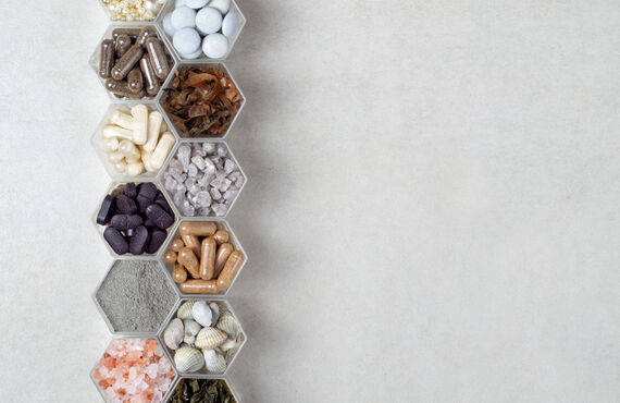 薬局でサプリメントも販売しておりますので浅草にお越しの際ご利用ください